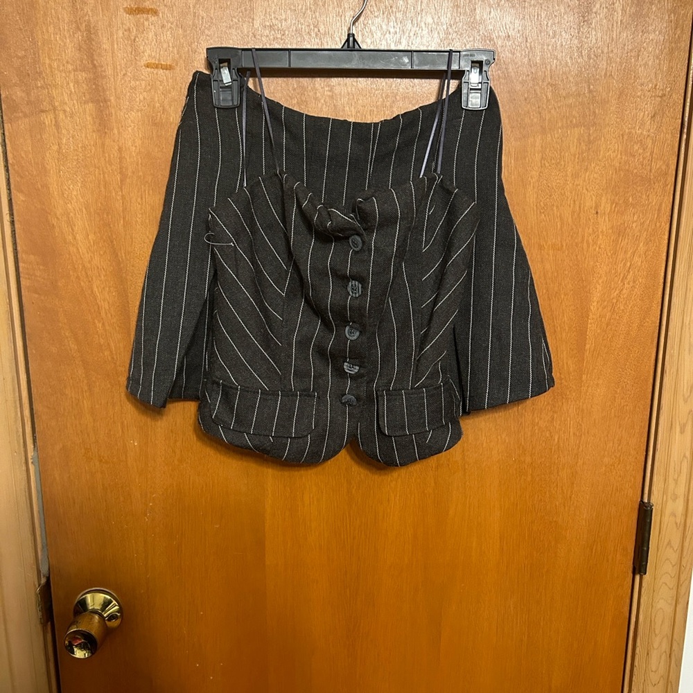 KIROUS LOS ANGELES Pinstripe skort set